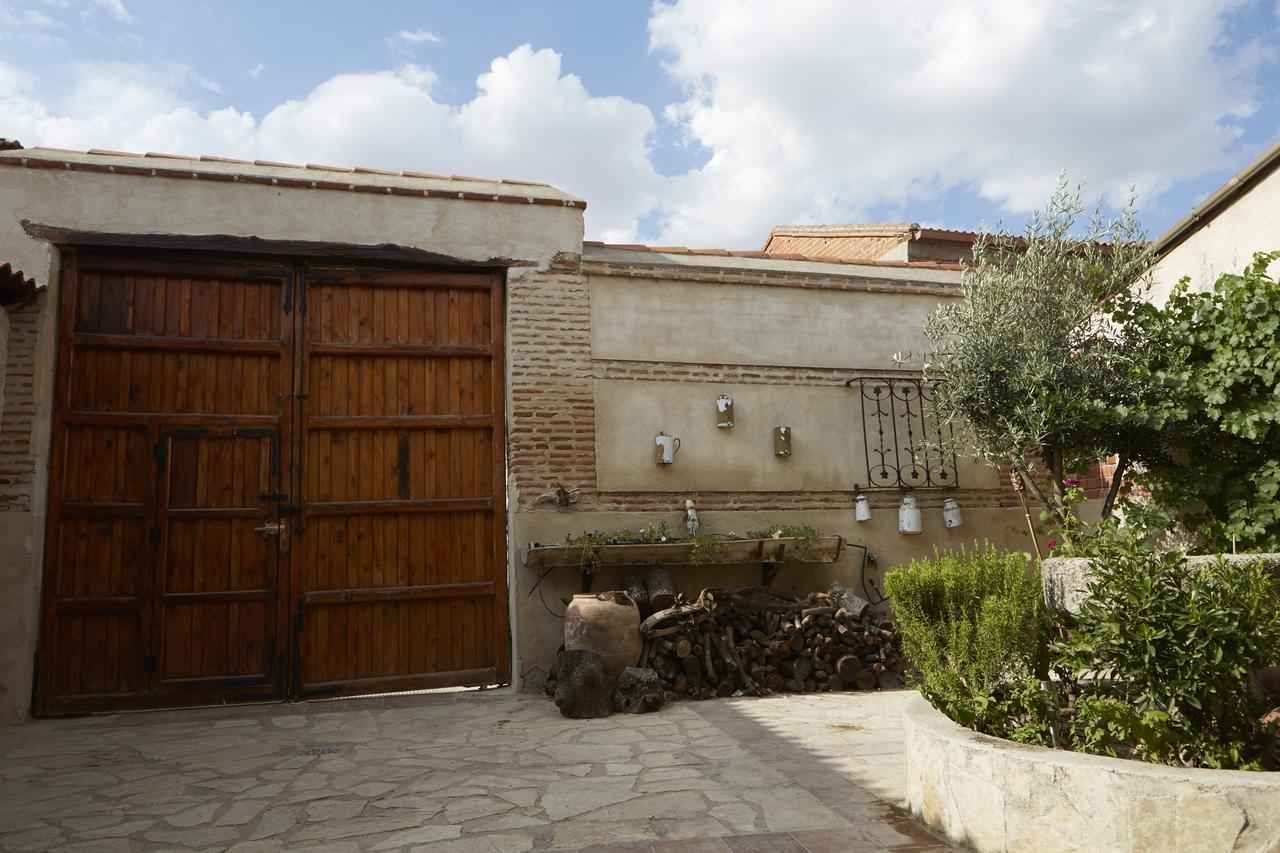 Casa Rural La Casa De Las Manuelas Horcajo de las Torres Exterior foto