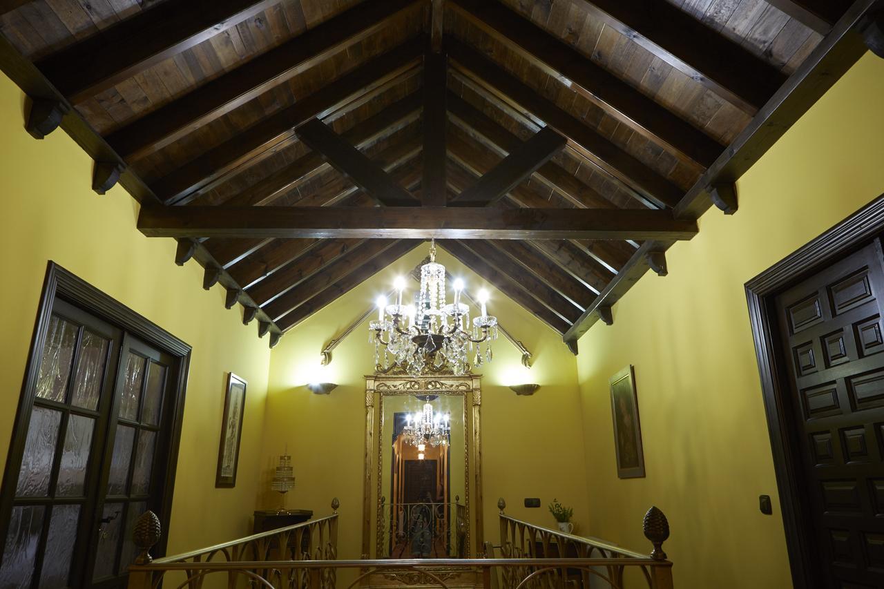 Casa Rural La Casa De Las Manuelas Horcajo de las Torres Exterior foto